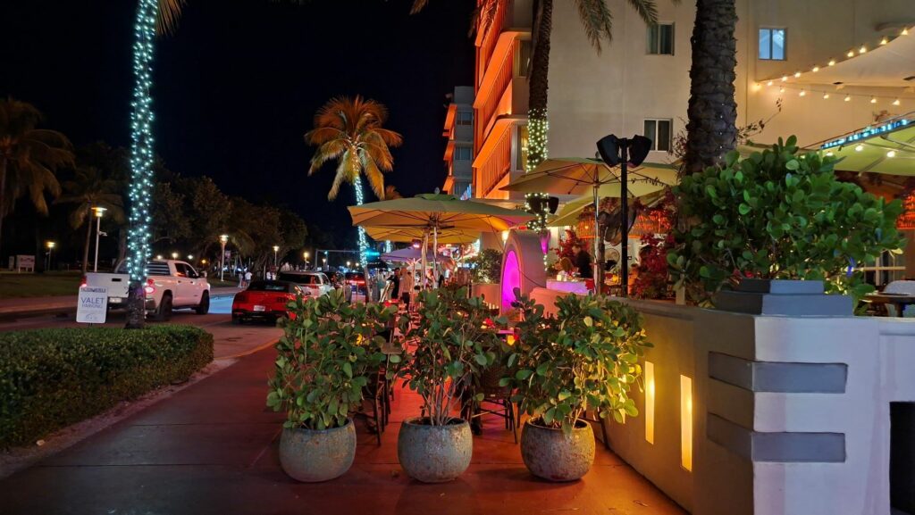 Ocean Drive by night